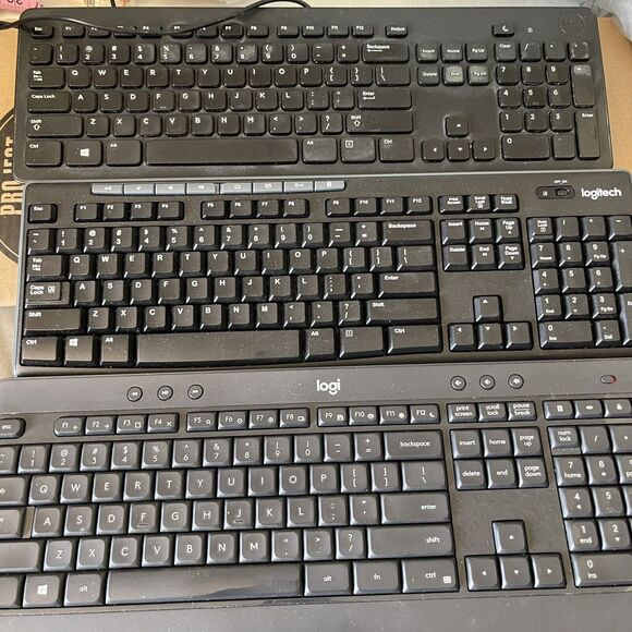 Lot of 4 Keyboards 2 Mouses For Repair Or Parts K520, K540 Logi Logitech Broken - Picture 11 of 16